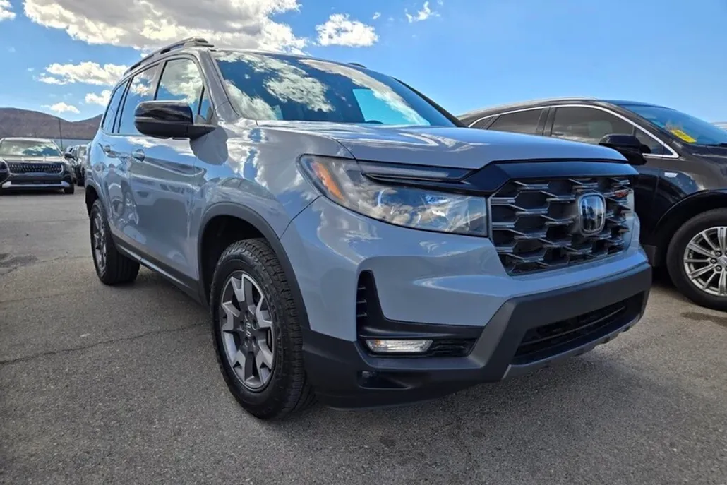 2022 Honda Passport TrailSport photo 1