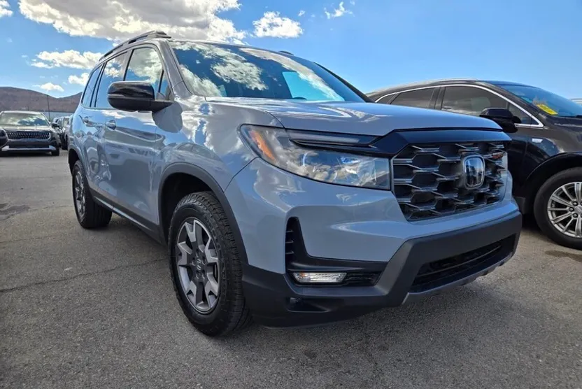 2022 Honda Passport TrailSport photo 1