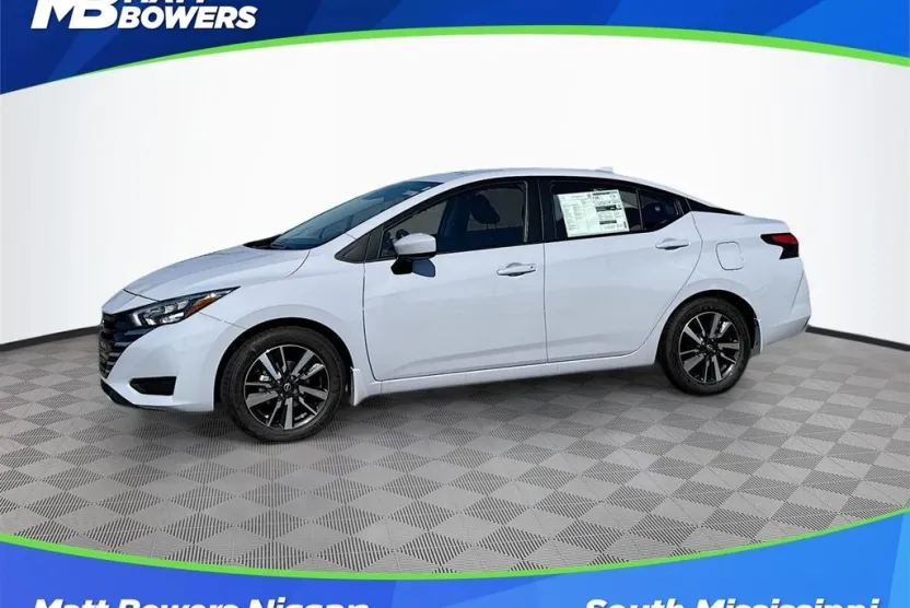 2025 Nissan Versa 1.6 SV photo 1