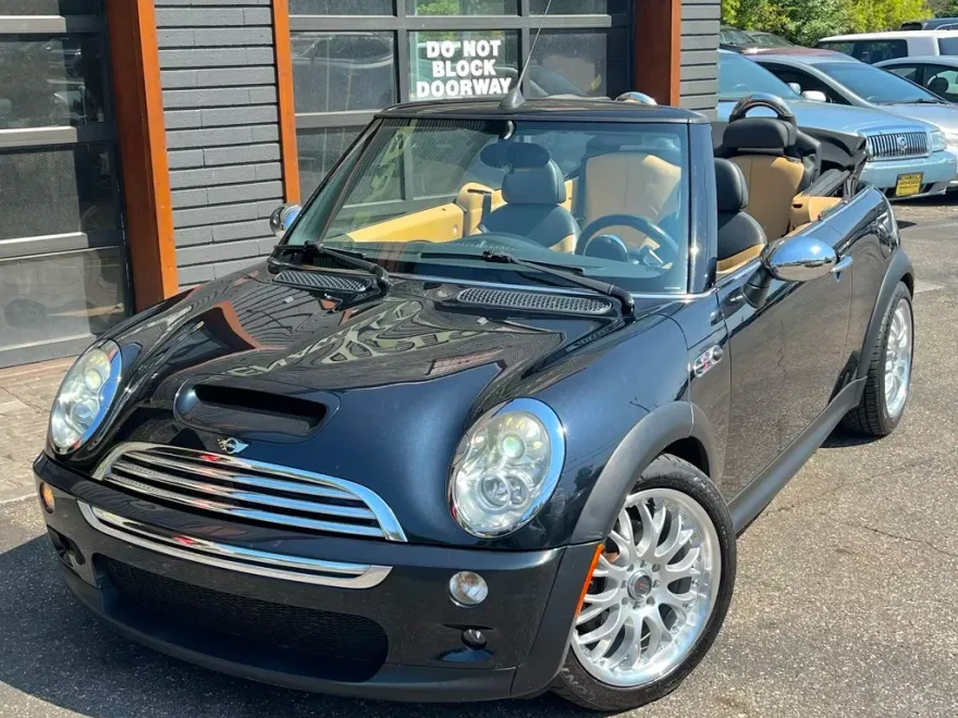 2006 Mini Cooper Convertible S photo 1