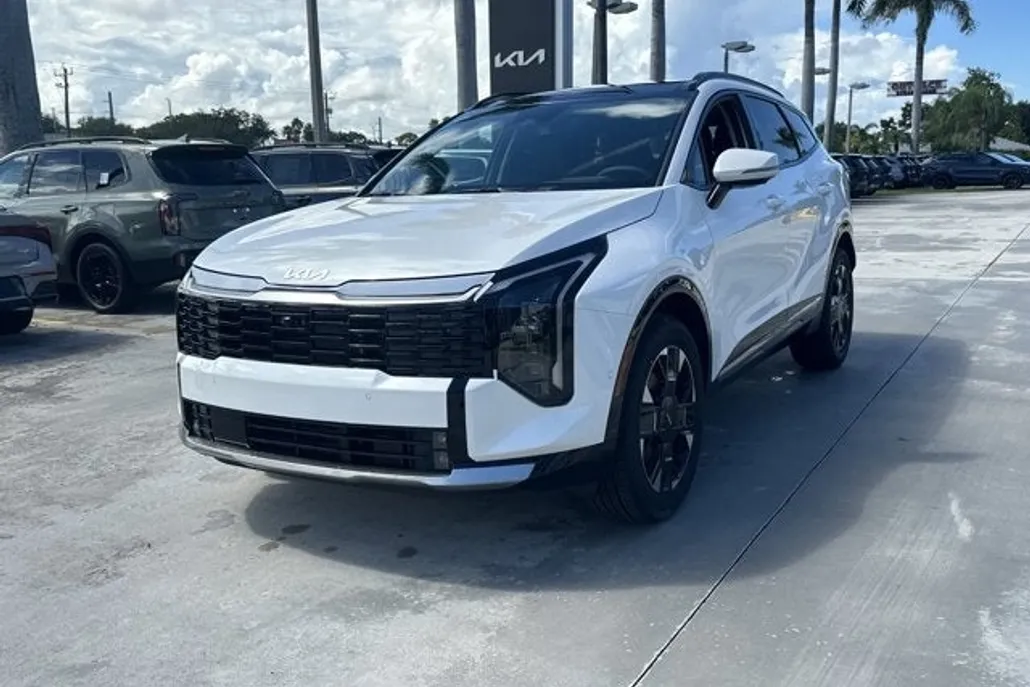 2026 Kia Sportage Hybrid photo 1