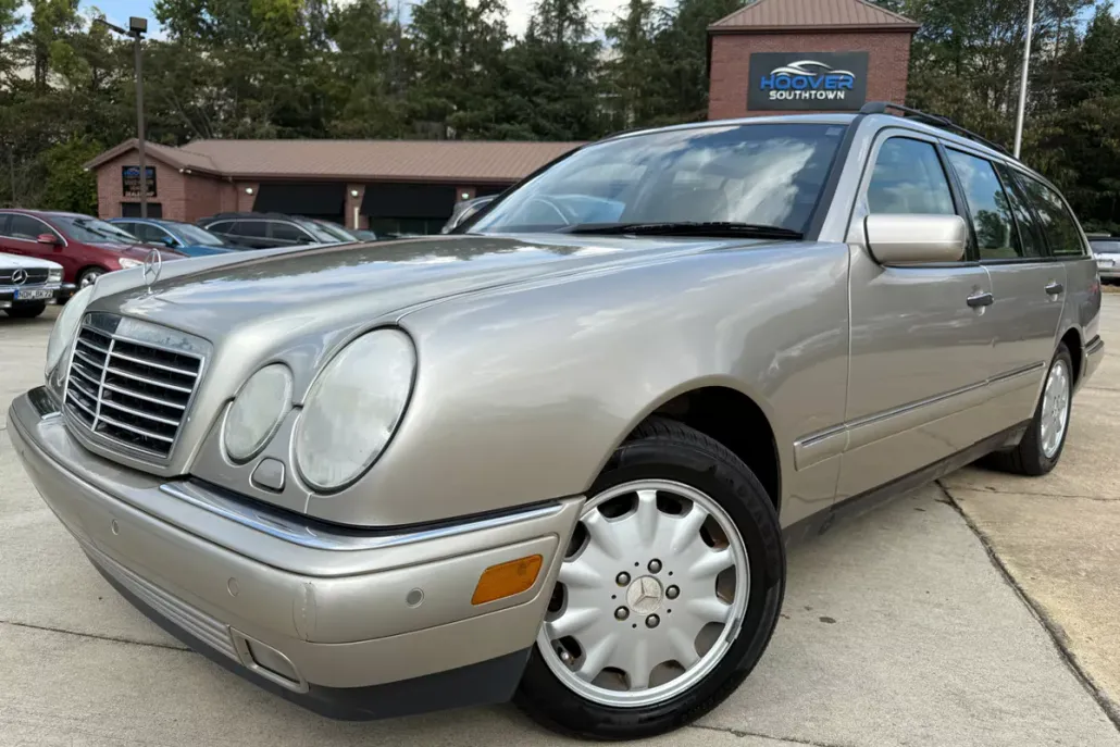 1998 Mercedes Benz E Wagon 320 photo 1