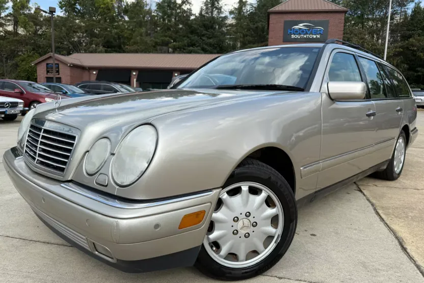 1998 Mercedes Benz E Wagon 320 photo 1
