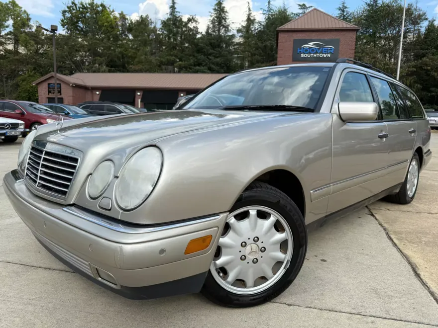 1998 Mercedes Benz E Wagon 320 photo 1
