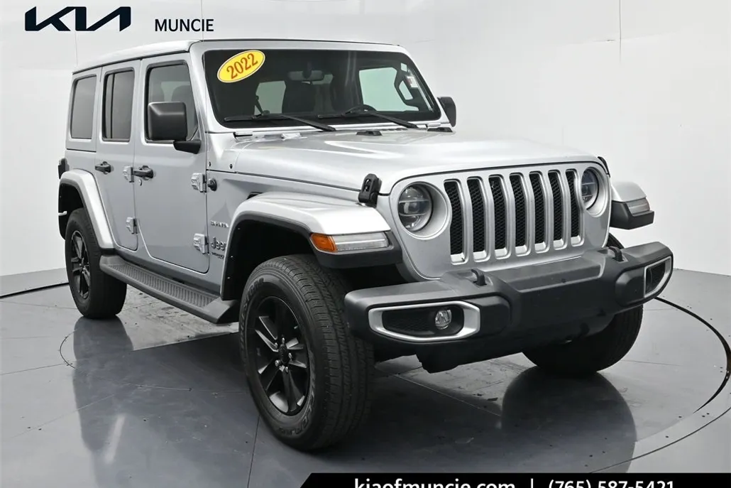 2022 Jeep Wrangler Unlimited Sahara photo 1