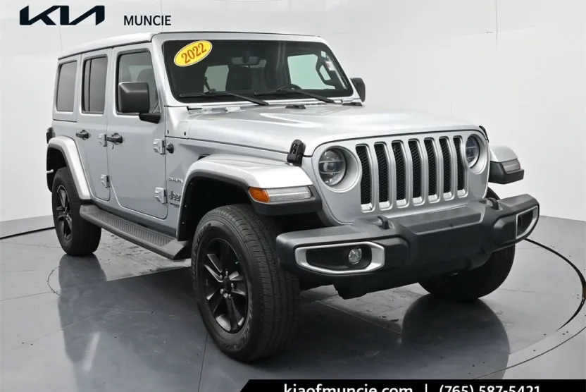 2022 Jeep Wrangler Unlimited Sahara photo 1