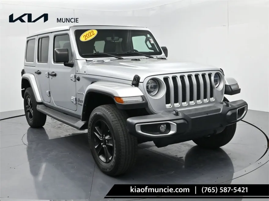 2022 Jeep Wrangler Unlimited Sahara photo 1