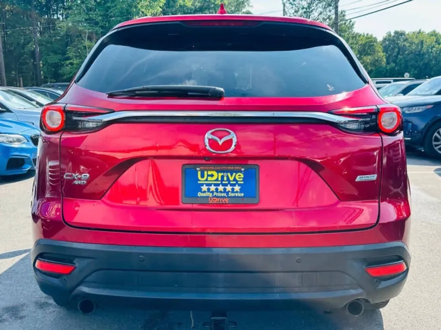2018 Mazda CX-9 Touring photo 1