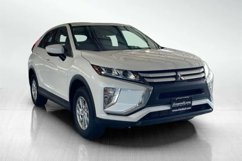 2018 Mitsubishi Eclipse Cross ES photo 1