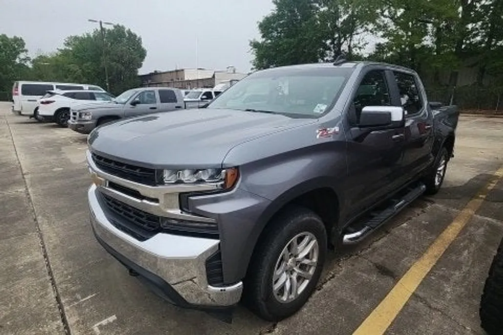 2019 Chevrolet Silverado 1500 LT photo 1
