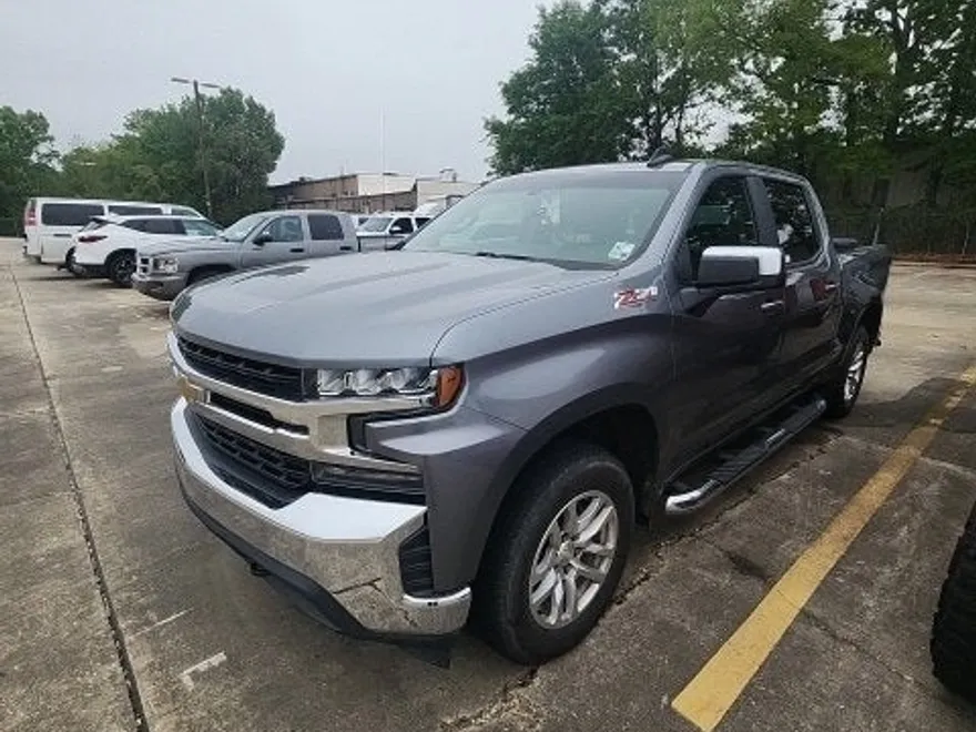 2019 Chevrolet Silverado 1500 LT photo 1