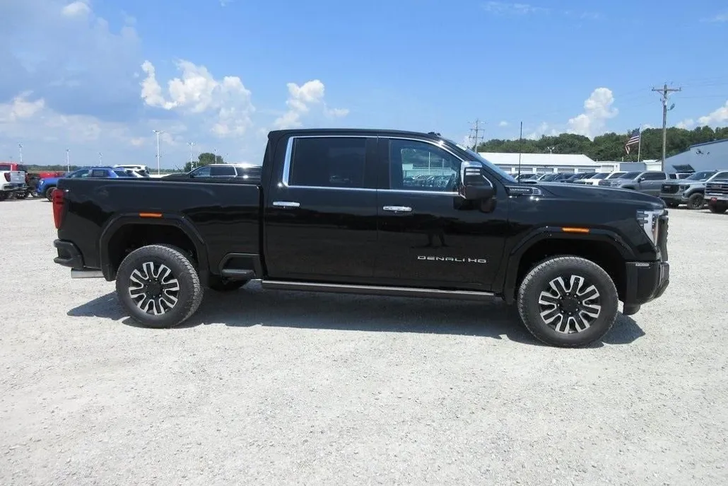 2025 Gmc Sierra 2500 HD Denali Ultimate photo 1