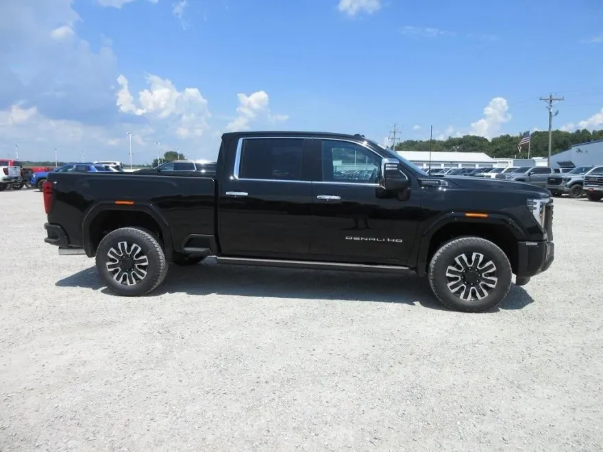 2025 Gmc Sierra 2500 HD Denali Ultimate photo 1