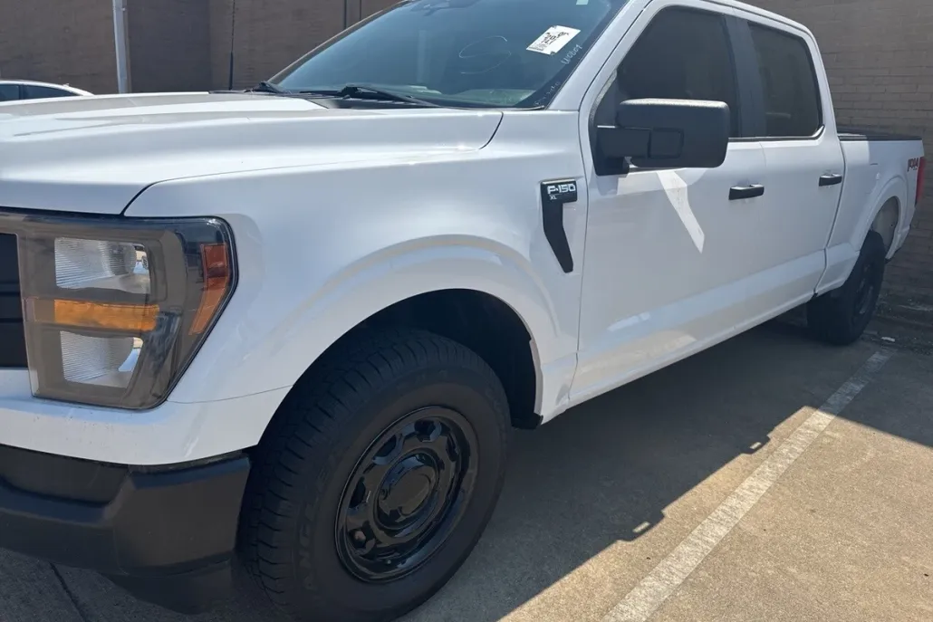 2023 Ford F-150 XL photo 1