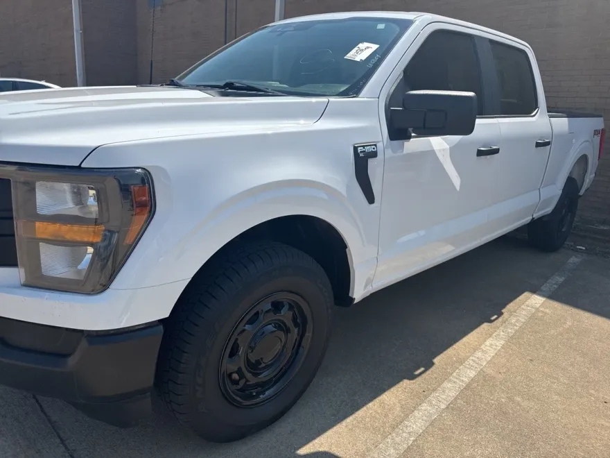 2023 Ford F-150 XL photo 1