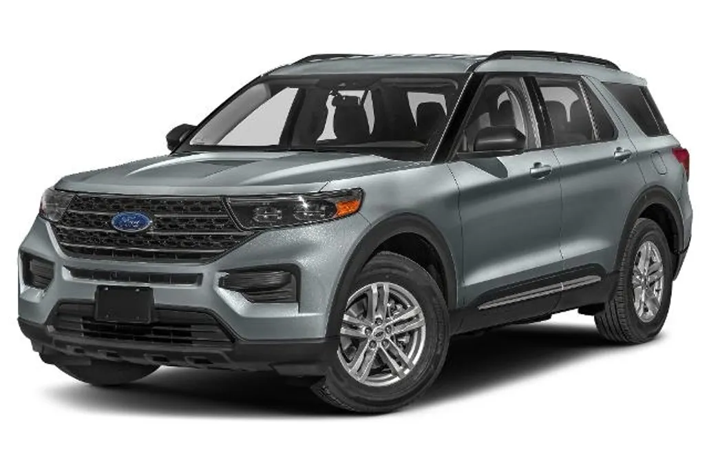 2023 Ford Explorer XLT photo 1