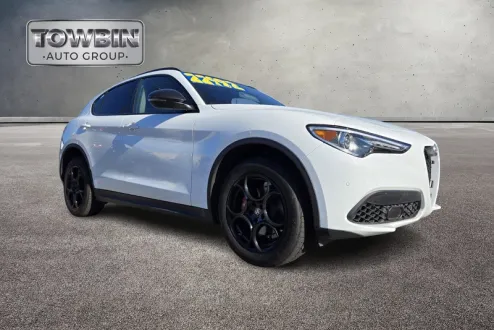 2021 Alfa Romeo Stelvio Sport Base photo 2