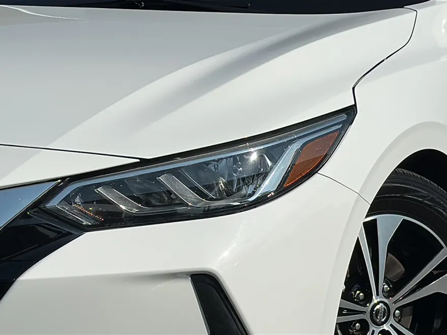 2022 Nissan Sentra SV photo 1