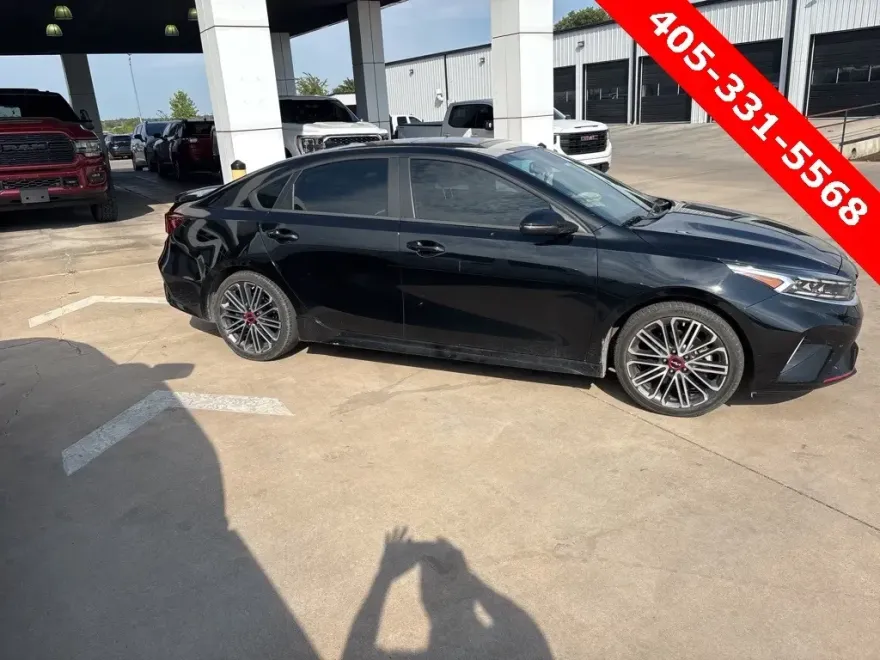 2023 Kia Forte GT photo 1