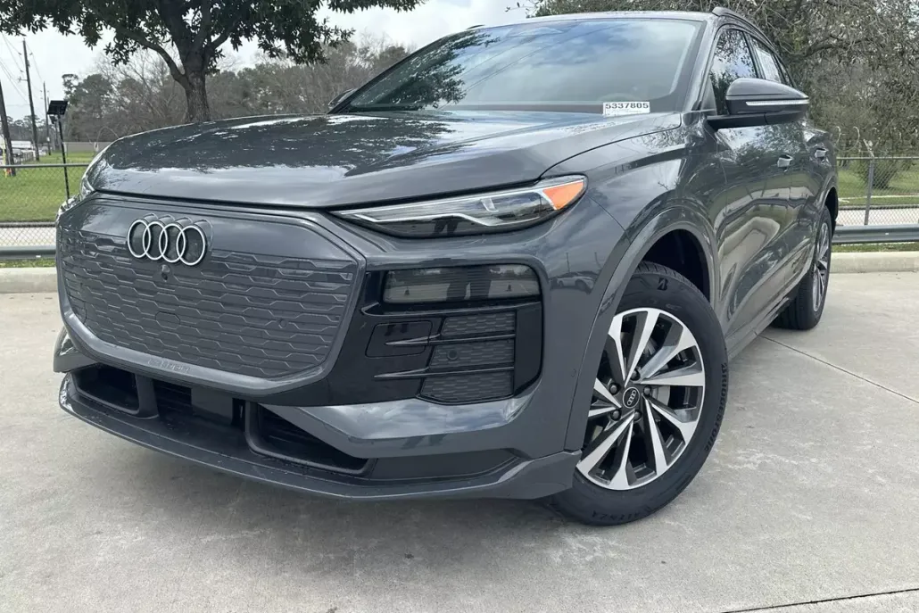 2025 Audi Q6 E-tron Premium photo 1