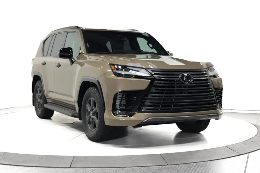 2025 Lexus LX photo 1