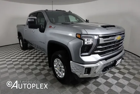 2025 Chevrolet Silverado 2500HD LTZ photo 3