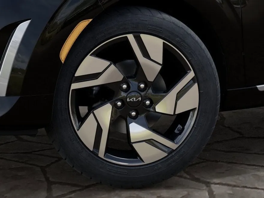 2025 Kia Soul GT-Line photo 1