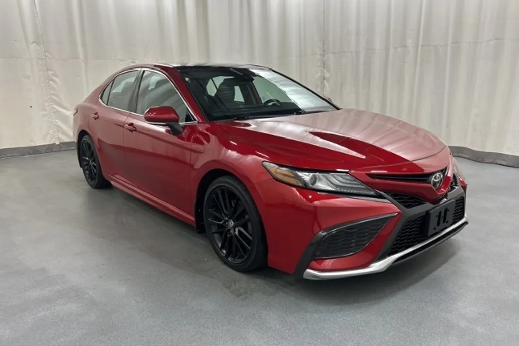 2021 Toyota Camry XSE photo 1