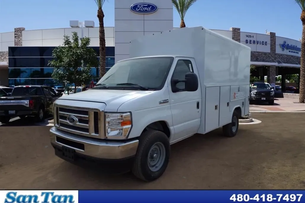 2025 Ford E-350 XL photo 1