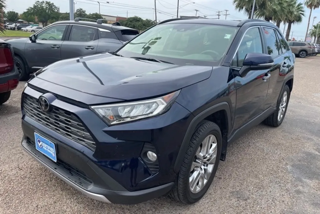 2021 Toyota RAV4 Limited photo 1