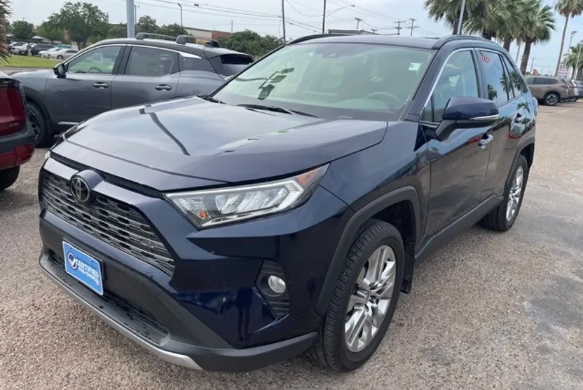 2021 Toyota RAV4 Limited photo 1