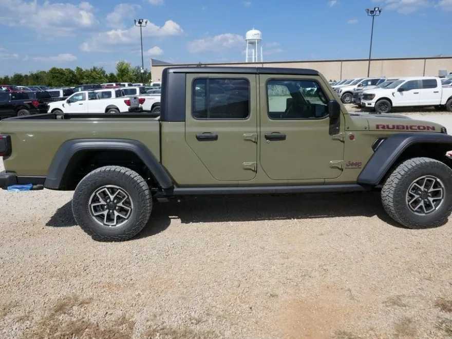 2025 Jeep Gladiator Rubicon photo 1