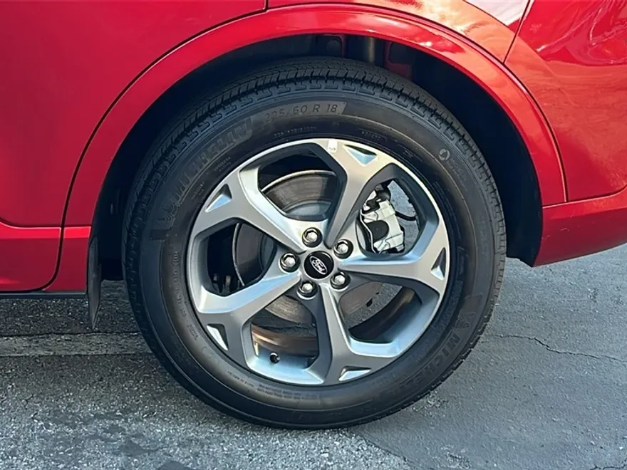 2023 Ford Escape ST-Line photo 1
