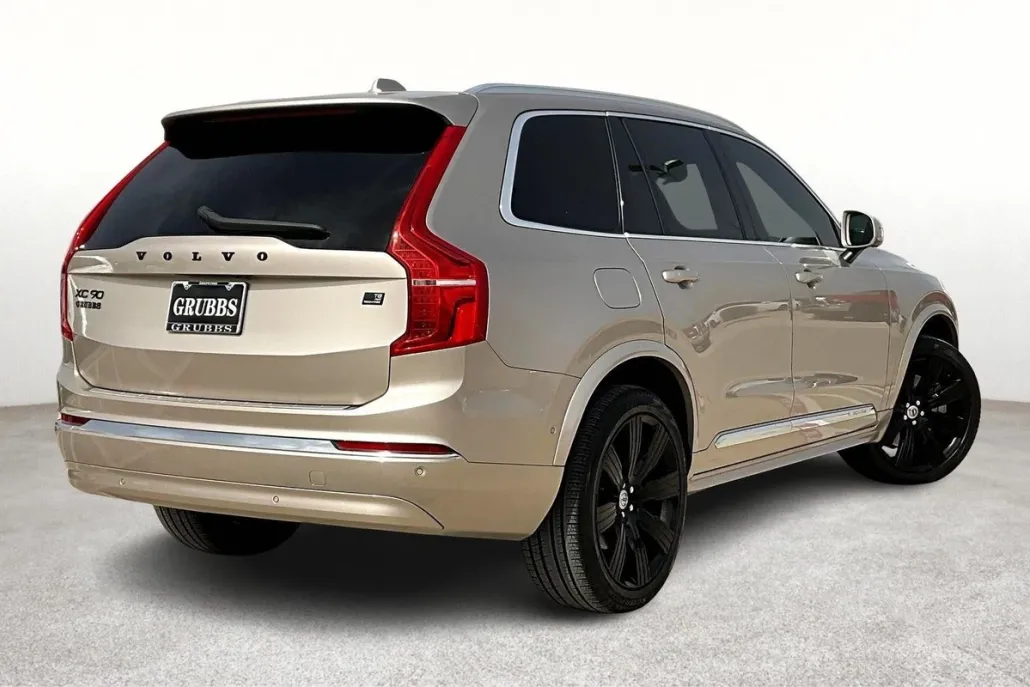 2024 Volvo XC90 Recharge T8 Plus photo 1