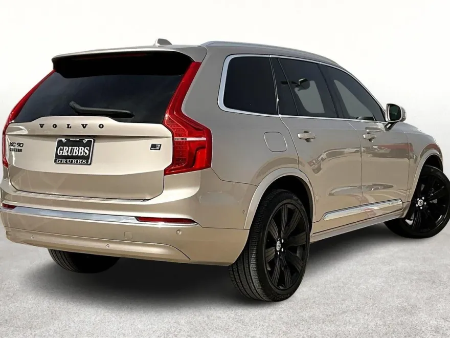 2024 Volvo XC90 Recharge T8 Plus photo 1