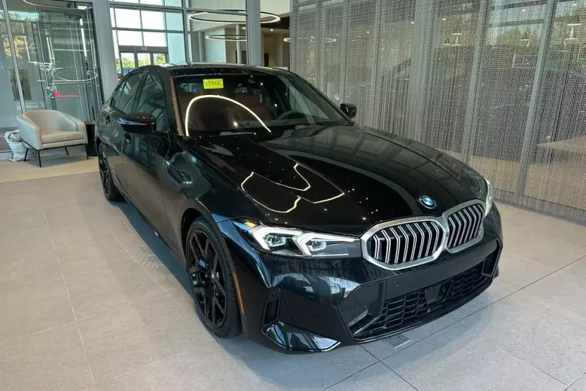 2025 Bmw 330i xDrive Sedan photo 1