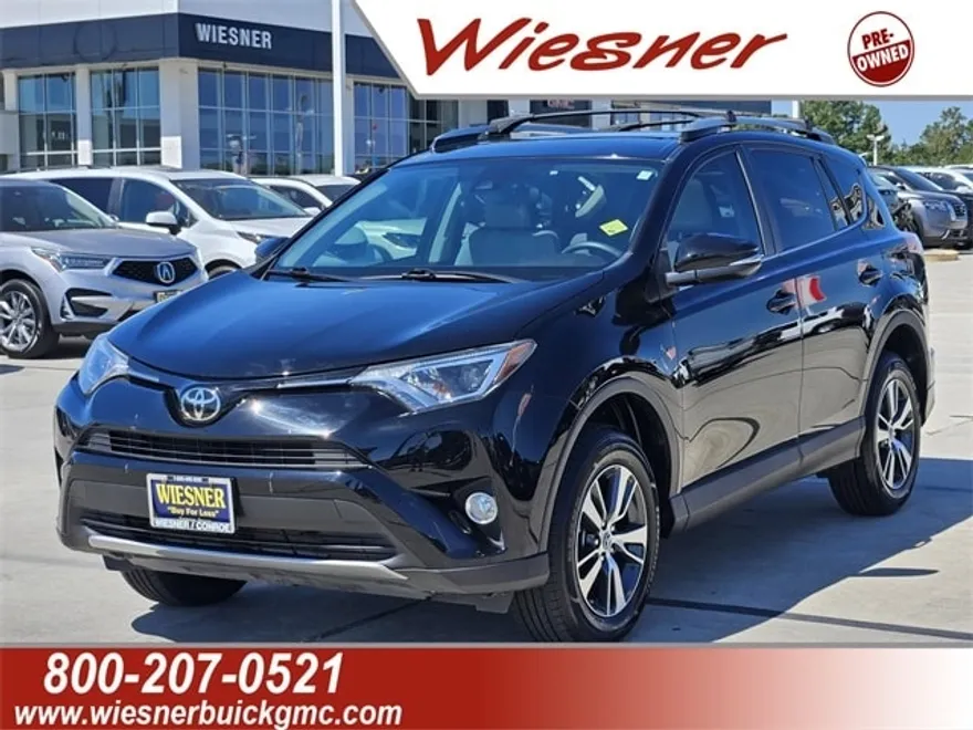 2018 Toyota RAV4 XLE photo 1