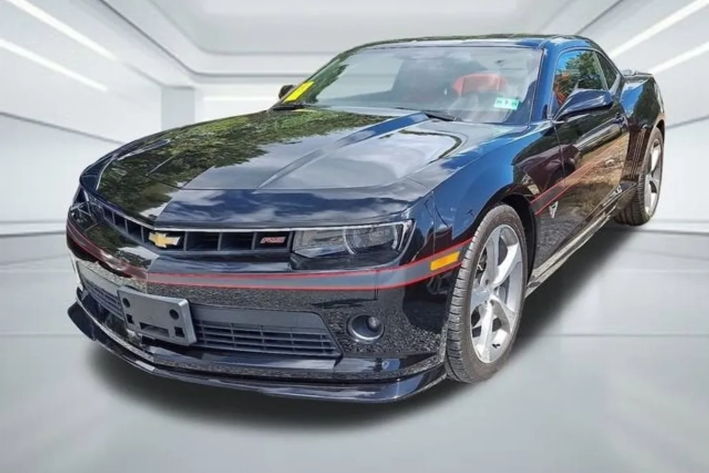 2015 Chevrolet Camaro 2LT photo 1