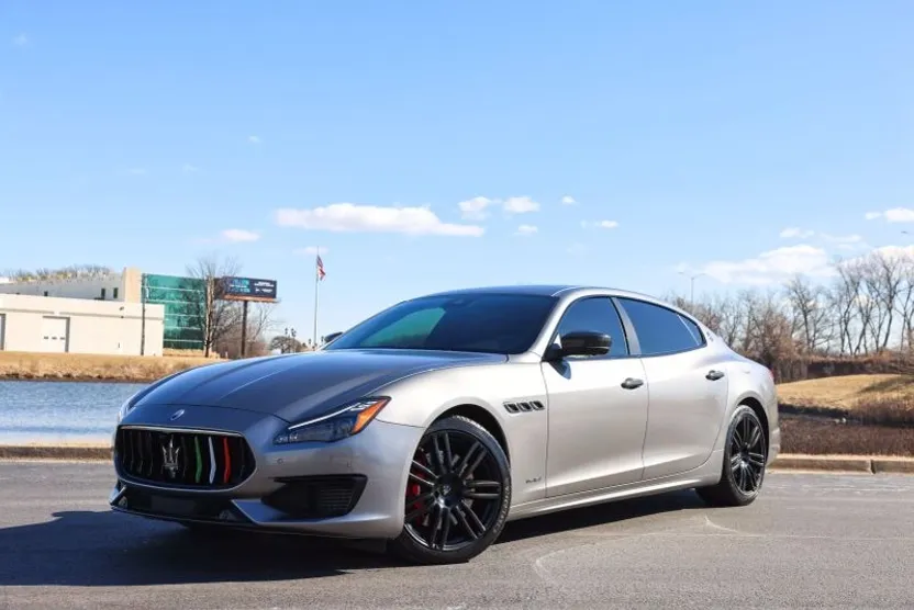 2020 Maserati Quattroporte S photo 1
