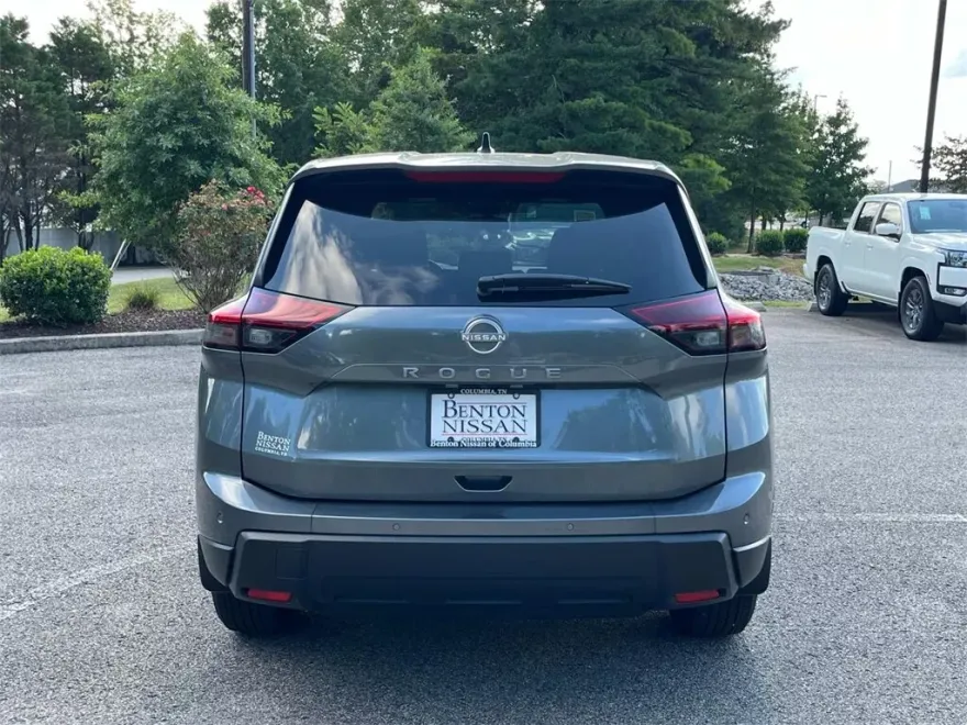 2025 Nissan Rogue S photo 1