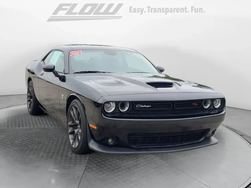 2021 Dodge Challenger R/T Scat Pack photo 1