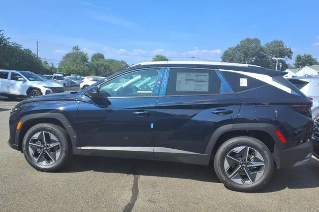 2025 Hyundai Tucson Hybrid Limited Sport photo 1