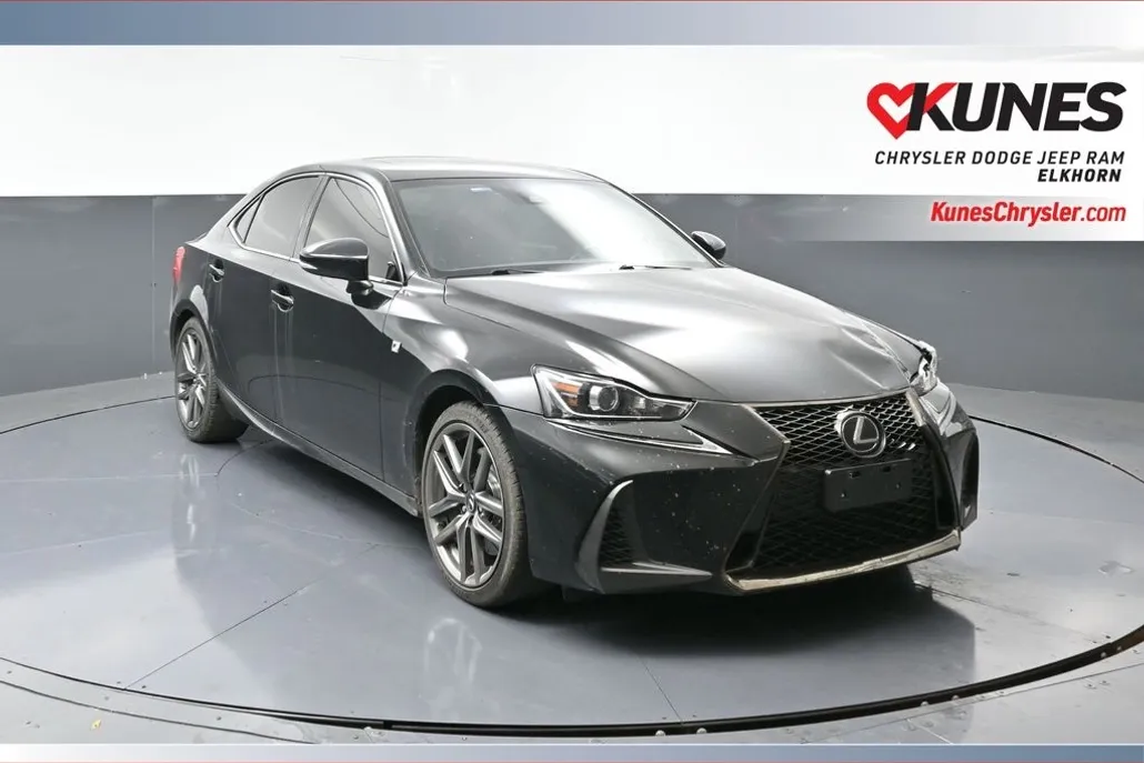 2017 Lexus IS 300 photo 1