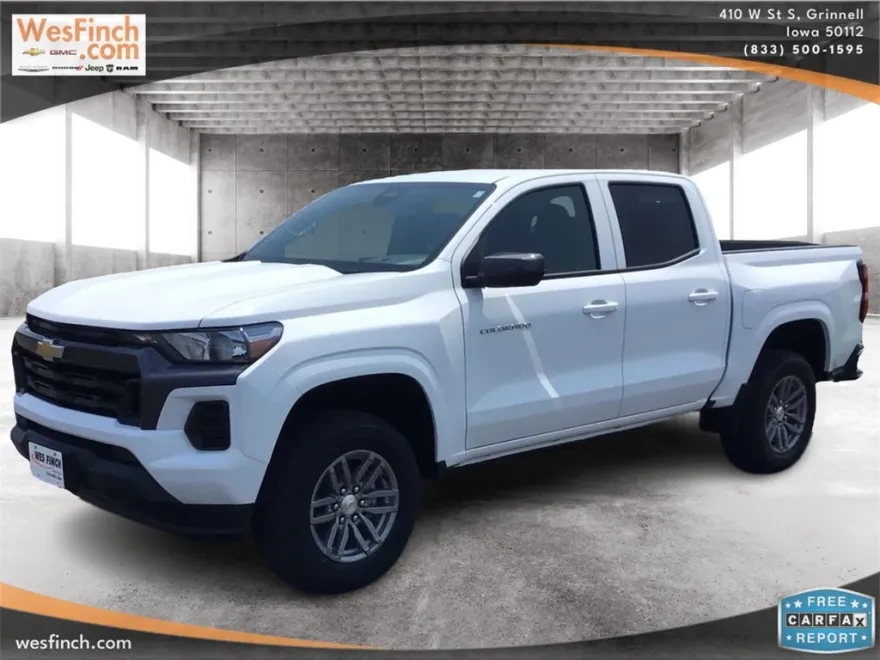 2025 Chevrolet Colorado Work Truck LT photo 1