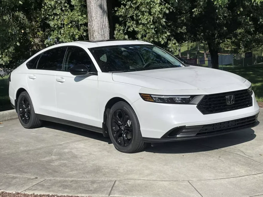 2025 Honda Accord SE photo 1