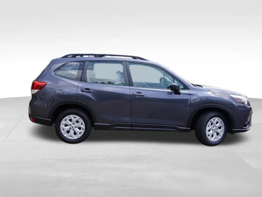 2022 Subaru Forester Base photo 1