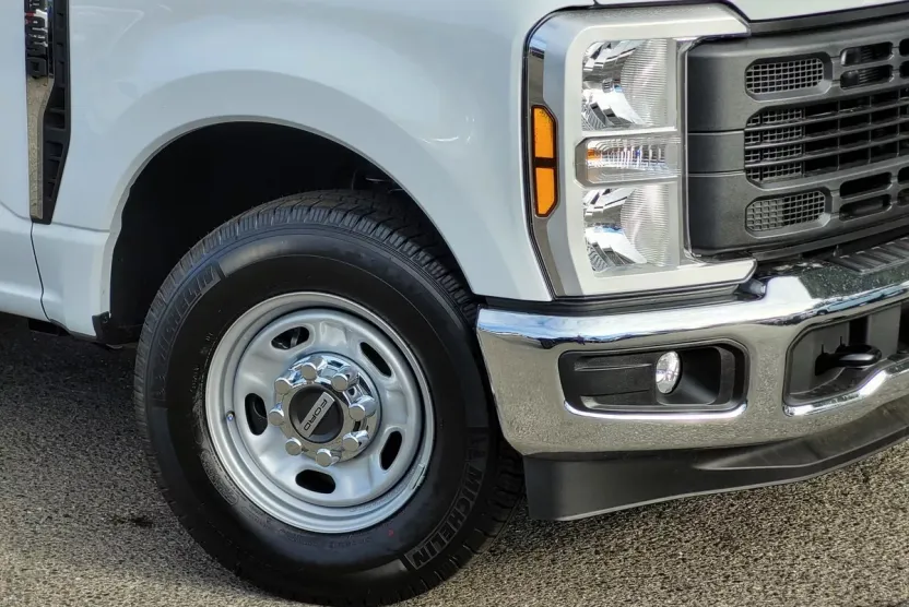 2024 Ford F-250 XL photo 1