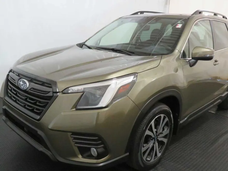 2023 Subaru Forester Limited photo 1