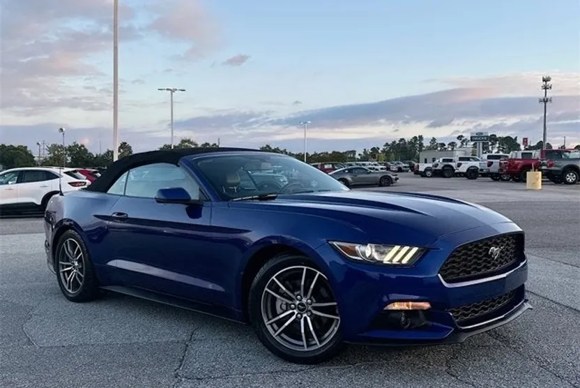 2016 Ford Mustang EcoBoost Premium photo 1
