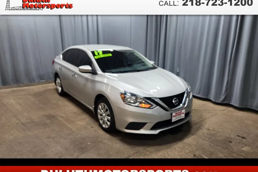 2017 Nissan Sentra SV photo 1